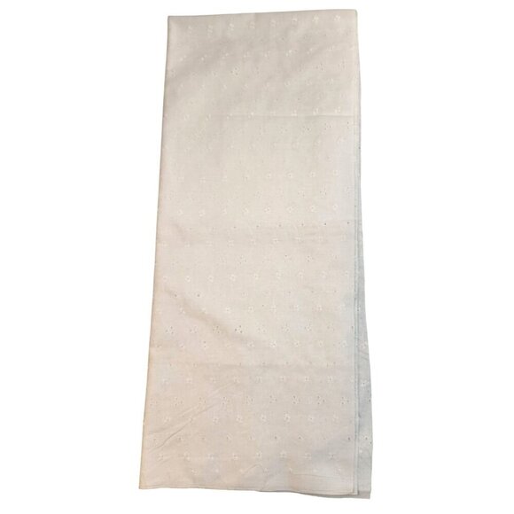 White Embroidered Eyelet Fabric 1 Yard Cotton Floral Pattern Sewing Crafting Ma - Picture 2 of 8